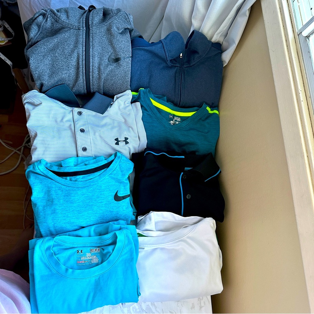 NIKE/UNDER ARMOUR BUNDLE/LOT of Men’s Size Medium Shirts and Sweaters